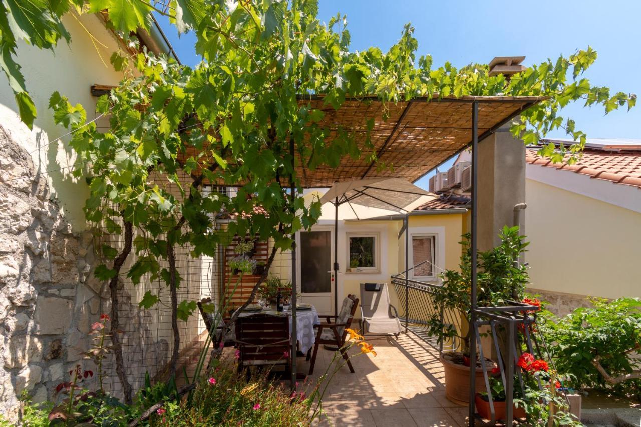 Mediterranean Terrace Apartment With Bikes & Sup Skradin Eksteriør billede