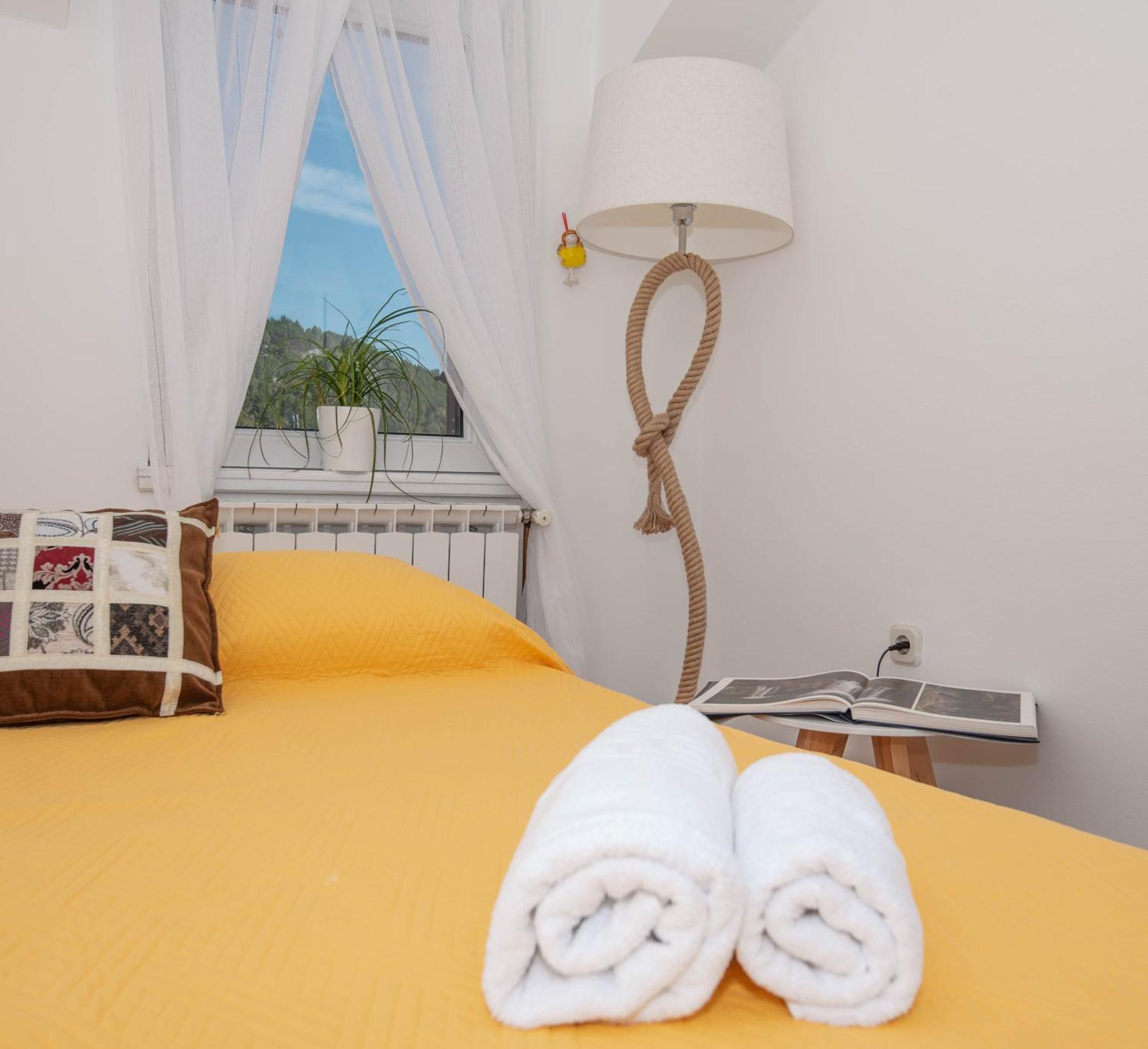 Mediterranean Terrace Apartment With Bikes & Sup Skradin Eksteriør billede