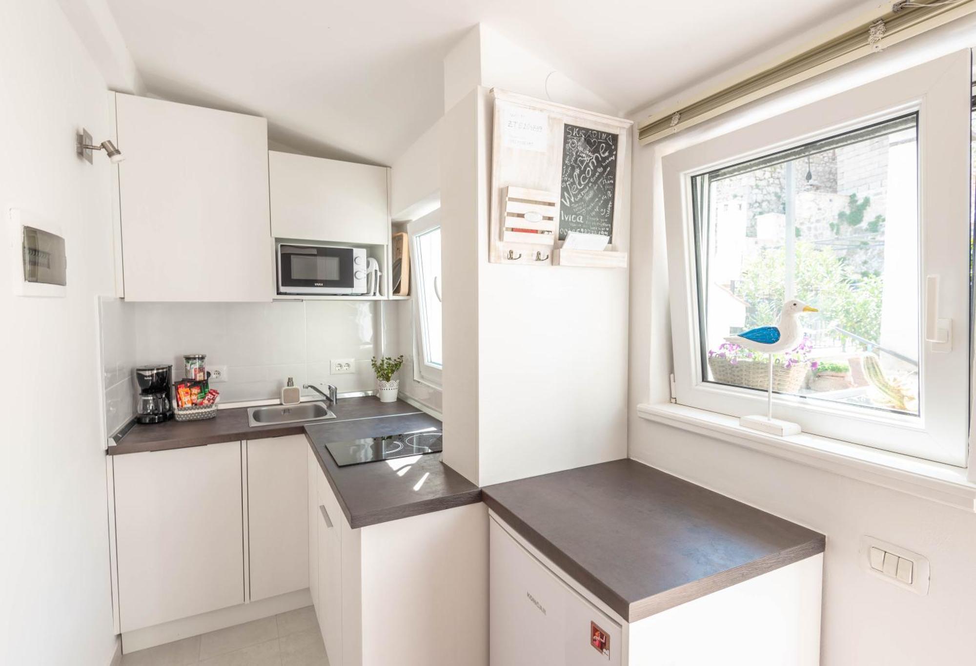 Mediterranean Terrace Apartment With Bikes & Sup Skradin Eksteriør billede
